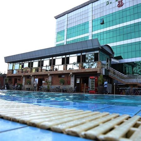 La Grande Hotel 坎帕拉 外观 照片