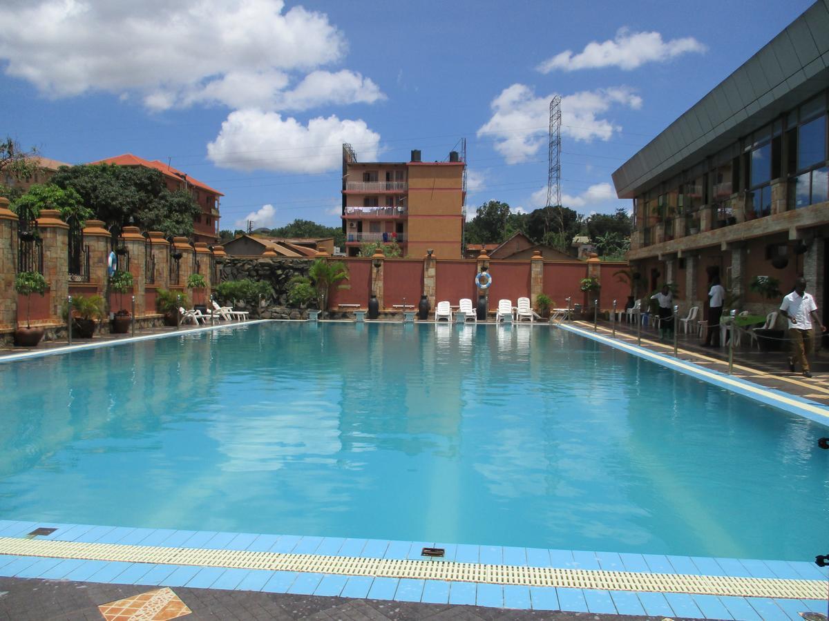 La Grande Hotel 坎帕拉 外观 照片